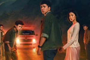  Dùng xe cứu thương chở diễn viên đến ra mắt phim: Ê-kíp 'Âm dương lộ' phải làm việc với công an, nhận lỗi