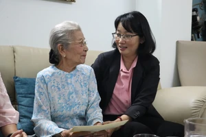 Thăm hỏi, tri ân NSƯT Phi Điểu, nhạc sĩ Trương Quang Lục, nhà thơ Hoài Vũ