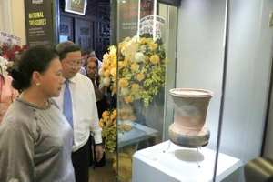 TP.HCM lần đầu trưng bày 17 Bảo vật quốc gia tại Bảo tàng Lịch sử TP.HCM