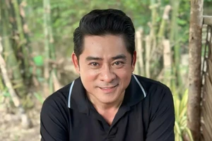 Quản lý của Huỳnh Anh Tuấn cảnh báo về lời kêu gọi hỗ trợ nam diễn viên sau cơn đột quỵ 