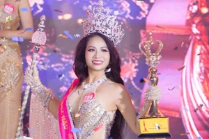 Đoàn Thị Minh Toán đăng quang Hoa hậu Doanh nhân Hương sắc Việt Nam mùa đầu tiên
