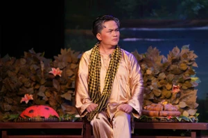 Nghệ sĩ Đại Nghĩa bị trật khớp vai, Idecaf phải ngưng suất diễn 