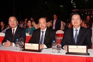 Phó Thủ tướng Mai Văn Chính dự khai mạc Liên hoan phim Việt Nam 2025