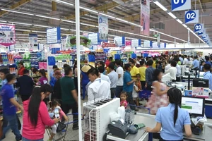 Co.opmart Bến Lức khuyến mãi lớn mừng lễ 30-4