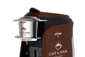 Trải nghiệm cà phê truyền thống từ Phin Điện CAFÉ de NAM
