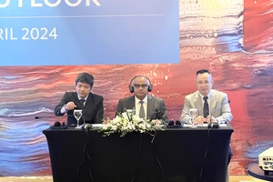 Chuyên gia ADB nói về biến số lớn nhất với kinh tế Việt Nam năm 2024 