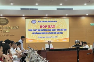 Ngân hàng Nhà nước nói gì về tình trạng rao bán suất mua vàng miếng SJC?