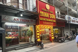 Diễn biến lạ lùng, khó hiểu trên thị trường vàng miếng SJC