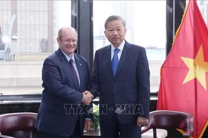 Tổng Bí thư, Chủ tịch nước Tô Lâm gặp Thượng nghị sĩ Chris Coons 