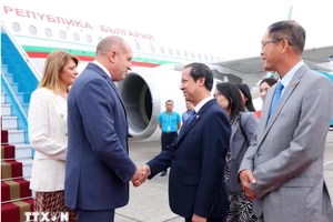 Tổng thống Bulgaria Rumen Radev bắt đầu thăm chính thức Việt Nam