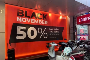 Dịp Black Friday tại Hà Nội: Khách ngần ngại xuống tiền, người bán sốt ruột