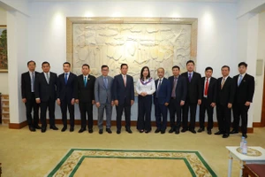 Thứ trưởng Bộ Ngoại giao Lê Thị Thu Hằng thăm, làm việc tại Campuchia