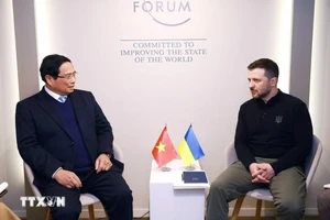 Thủ tướng Phạm Minh Chính gặp Tổng thống Ukraine Volodymyr Zelensky