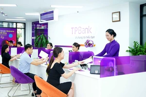 Hạn mức tín dụng nên được bỏ theo lộ trình như thế nào?