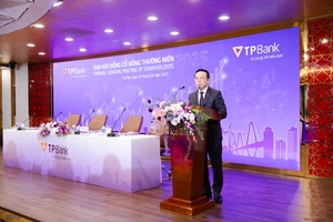 Chủ tịch TPBank cam kết sẵn sàng chia sẻ khó khăn với khách hàng