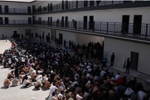 Đưa thêm 221 công dân Việt Nam tại Myanmar về nước