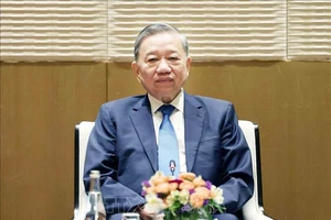 Tổng Bí thư Tô Lâm tiếp các doanh nghiệp tiêu biểu của Azerbaijan