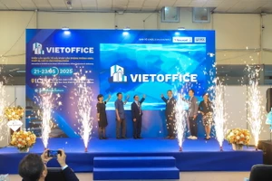 100 doanh nghiệp đến từ nhiều quốc gia dự triển lãm VietOffice 2025 