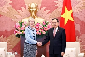 Chủ tịch Quốc hội Trần Thanh Mẫn tiếp Đại sứ Australia Gillian Bird