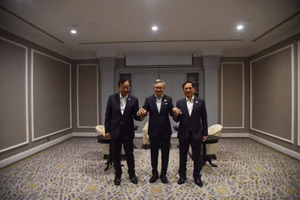 Bộ trưởng Ngoại giao Việt Nam ăn sáng, làm việc với Bộ trưởng Ngoại giao Lào và Campuchia