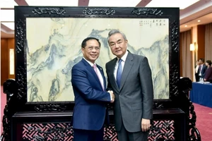 Phó Thủ tướng Bùi Thanh Sơn hội đàm với Bộ trưởng Ngoại giao Trung Quốc