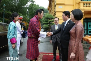 Lễ đón cấp Nhà nước Quốc vương Bhutan và Hoàng hậu thăm Việt Nam