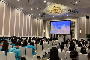 Đại sứ quán Hoa Kỳ gợi ý kênh thông tin tham khảo để du học sinh không bị lừa đảo