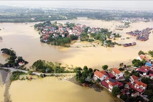 Thủ tướng Campuchia gửi thư thăm hỏi, chia buồn về thiệt hại do bão số 10