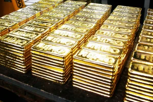 Giá vàng thế giới tiếp tục tăng, vượt mốc 4.300USD/ounce