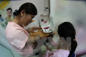 2 tháng, ngân hàng thu được 140 lít sữa mẹ