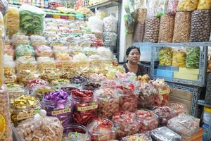 'Giải cứu' chợ truyền thống - Kỳ 2: Nỗ lực chuyển đổi vẫn... ế!