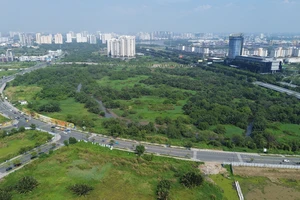 3 tuyến đường trong khu đô thị Thủ Thiêm vẫn dang dở sau hơn 10 năm triển khai