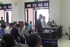 Đề nghị mức án vụ 10 bị cáo truy đuổi gây chết người