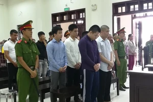 10 thanh niên phạm tội giết người, 3 người được án treo 