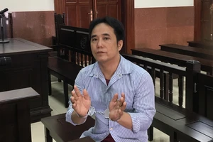 Mức án dành cho người táo gan đánh kiểm sát viên tại tòa