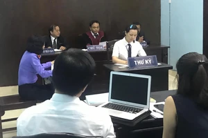 Xử vụ Bệnh viện FV kiện bệnh nhân vì đăng Facebook