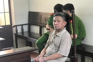 Nghi bị chiếm đất, cậu đâm cháu trọng thương