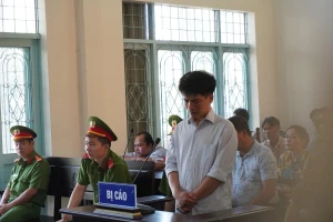 Phạt 12 năm tù tài xế tông chết 4 người, bị thương 25 người