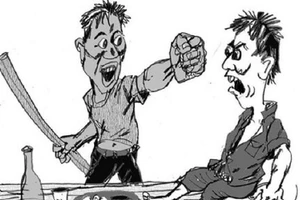 Bị ngăn cản việc cày đất, dùng mỏ lết đánh người