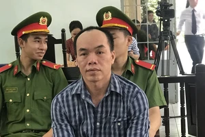 Dâm ô 5 bé gái, bị phạt 6 năm tù