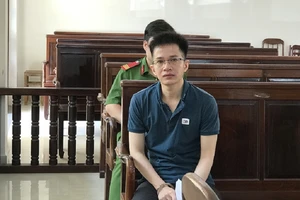 Cựu cán bộ xã tham ô hơn nửa tỉ