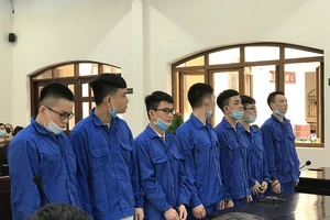 Nhóm thanh niên chém người trong quán karaoke lãnh án