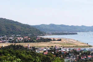 Khu đô thị chưa có giấy phép xây dựng... đã 'tiền trảm'