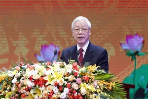 Kỷ niệm trọng thể 100 năm Cách mạng Tháng Mười Nga 