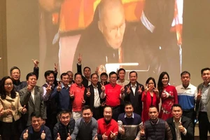  Phó thủ tướng cổ vũ U-23 VN tại Bồ Đào Nha