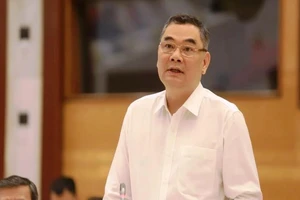 Tướng Tô Ân Xô: Khi khám xét có bị can trong ngăn kéo chứa hơn 10 tỉ đồng