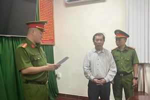 Bắt tạm giam luật sư Trần Văn Sỹ liên quan đến bà Phương Hằng