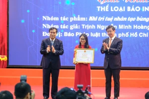 Báo Pháp Luật TP.HCM đoạt giải Nhất 'Giải thưởng báo chí về Khoa học và Công nghệ'