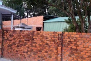 Có cơ sở xử lý hình sự người xây nhà trên đất hàng xóm