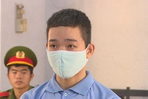 Giết người yêu cũ không thành, lãnh 42 tháng tù 